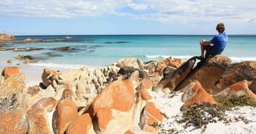 Bay of Fires with Encounter Travel