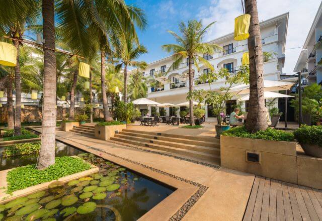 Encounter Travel Cambodia Lotus Blanc