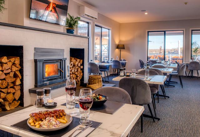 Panorama Hotel Tassies East Encounter Travel